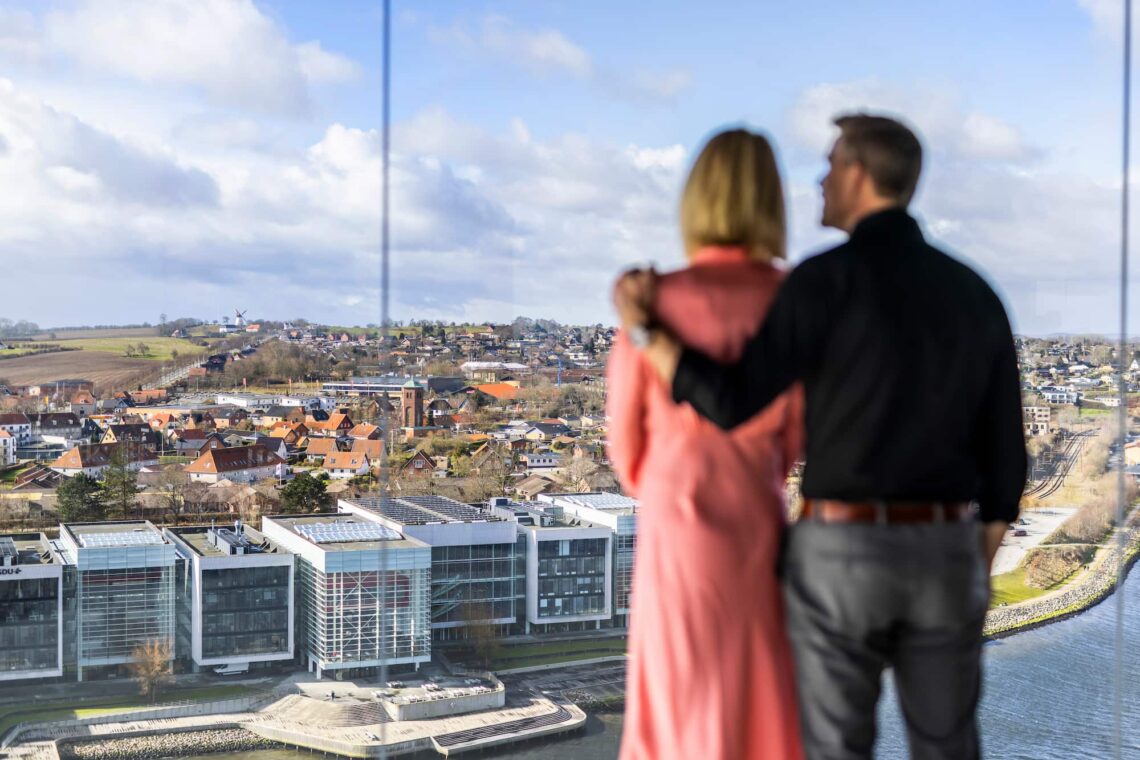 Restaurant Point of View på Alsik, lokaler med store vinduer og udsigt over Alssund mod Sønderborg
